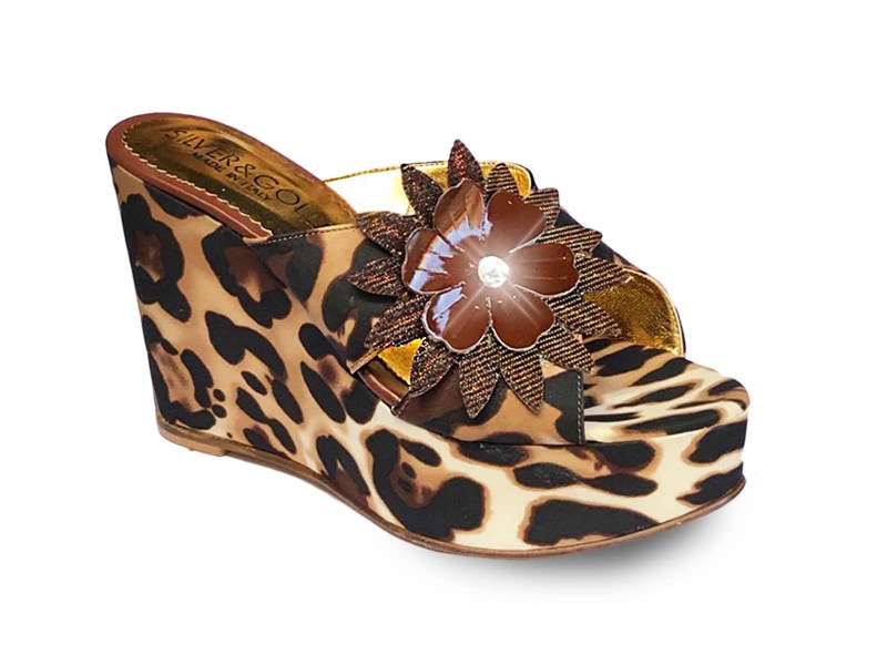 leopard - jungle2-min